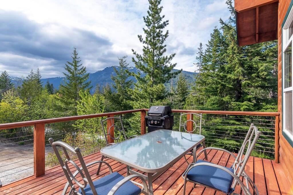 Hot Tub Cool Views: Roaring Creek Cabin Leavenworth Buitenkant foto